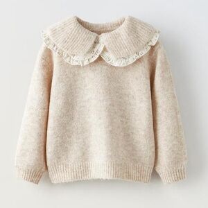 Detachable collar knit sweater